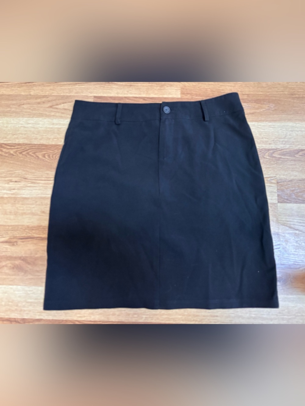 Women's Black Straight Knee Length Dressy Skirt With Back Slit Size Large